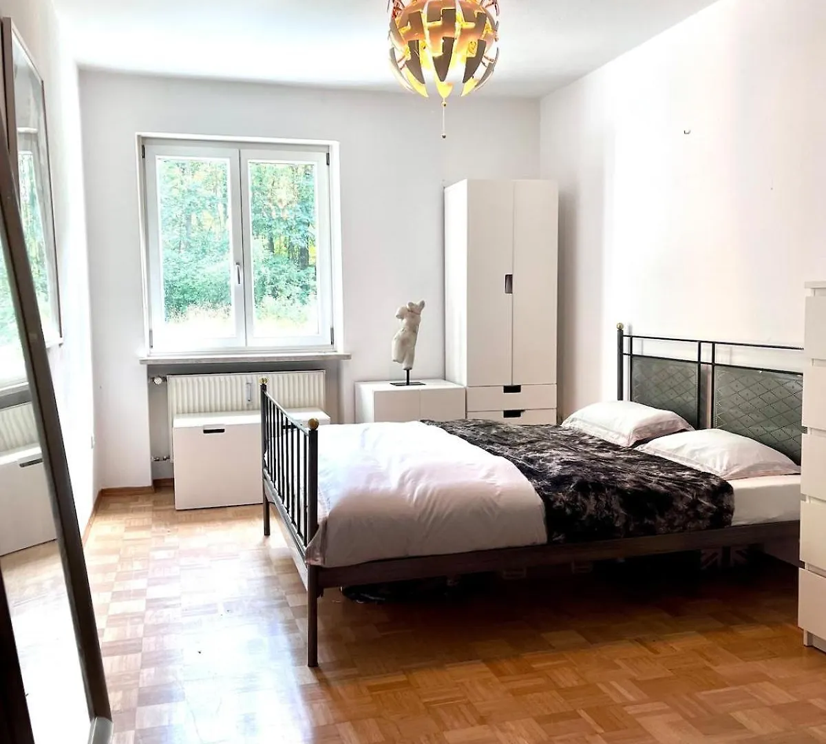 Large Munich House With 4 Bedrooms In A Quiet And Greened Villa Area Near Munich 0*,